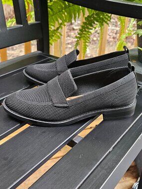 Kelly & Katie Dottia Loafer Sz 6.5